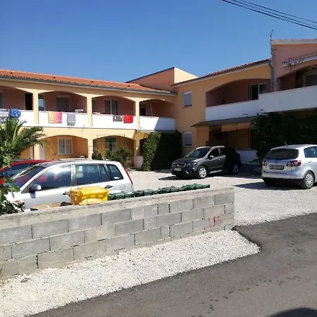 With A Parking Space - Mulo, Zadar - 14243 *